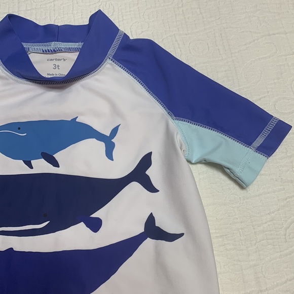 3T (4/$20) Whales Rashguard by Carter’s - Picture 5 of 15